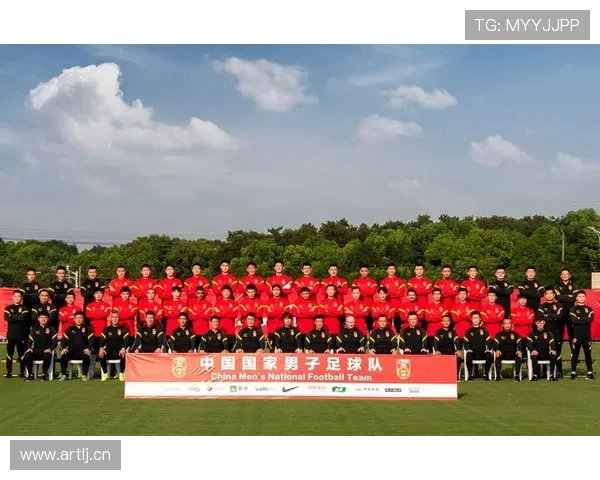 以斯玛特今日担纲核心二十人阵容全力冲击胜利新篇章